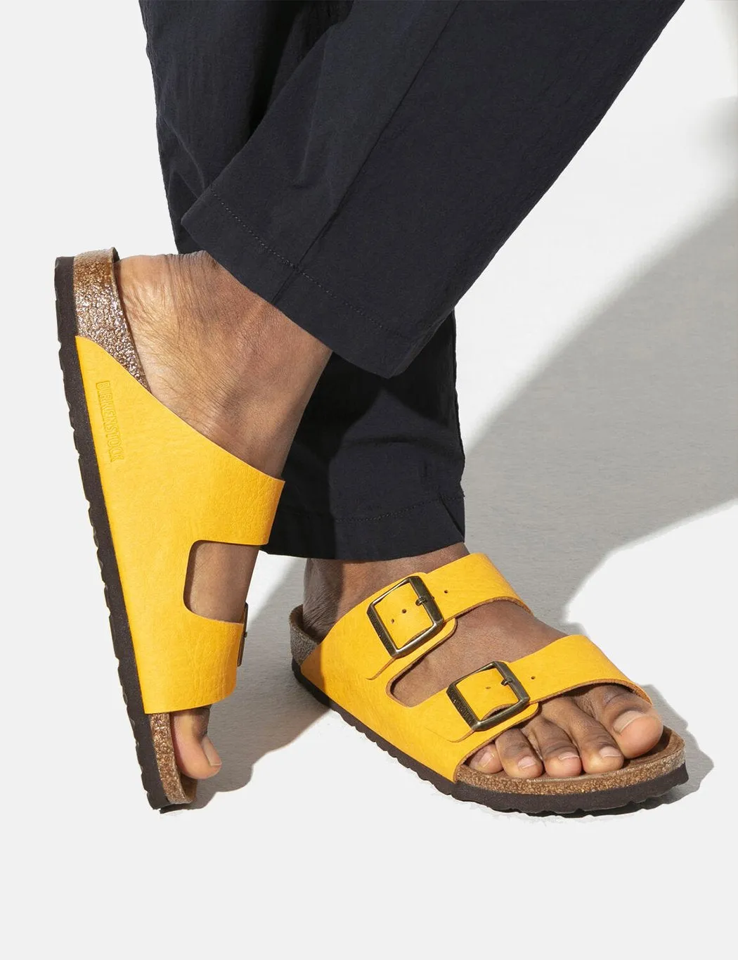 Birkenstock Arizona Vegan Sandals (Regular) - Saddle Matt Ochre