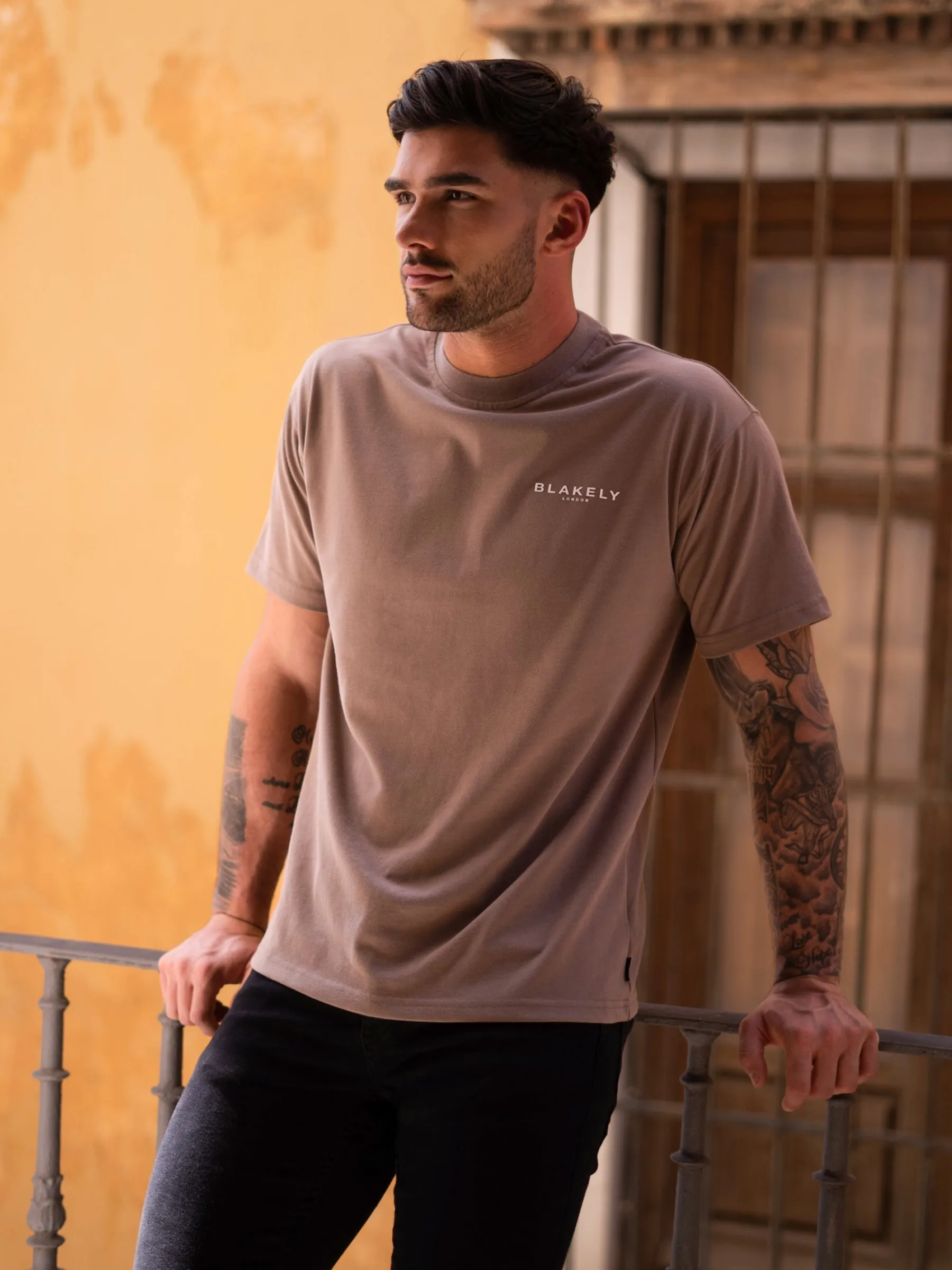 Blakely London Relaxed Fit T-Shirt - Brown