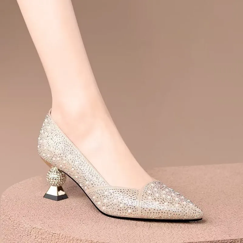 Chic Exotic Pointed Toe Leather Pumps