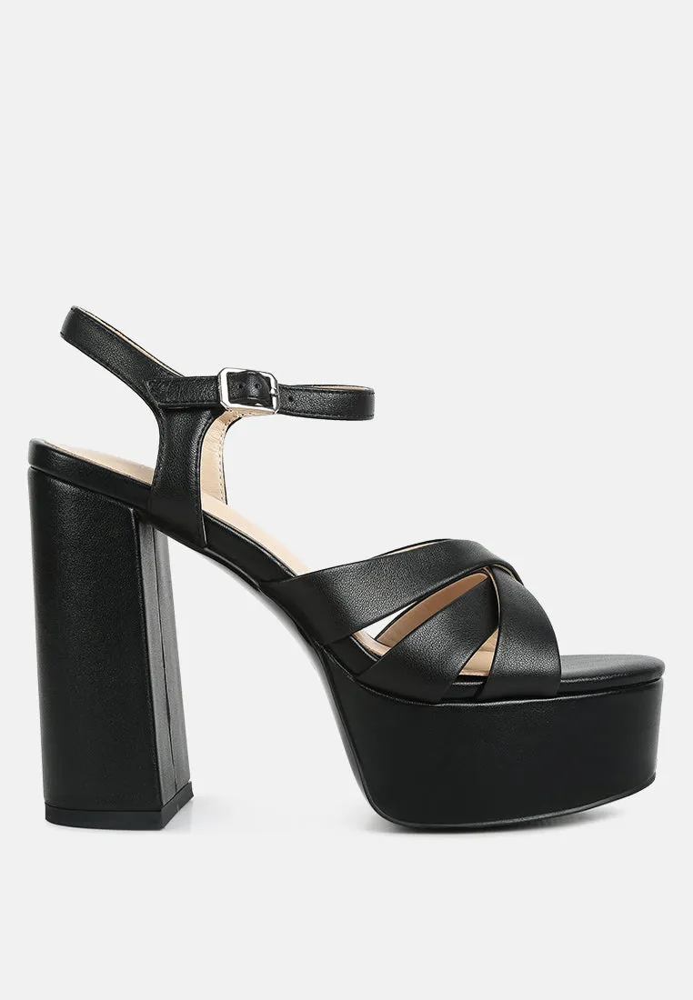 De-Vil Crisscross Straps Block Heel Sandals In Black