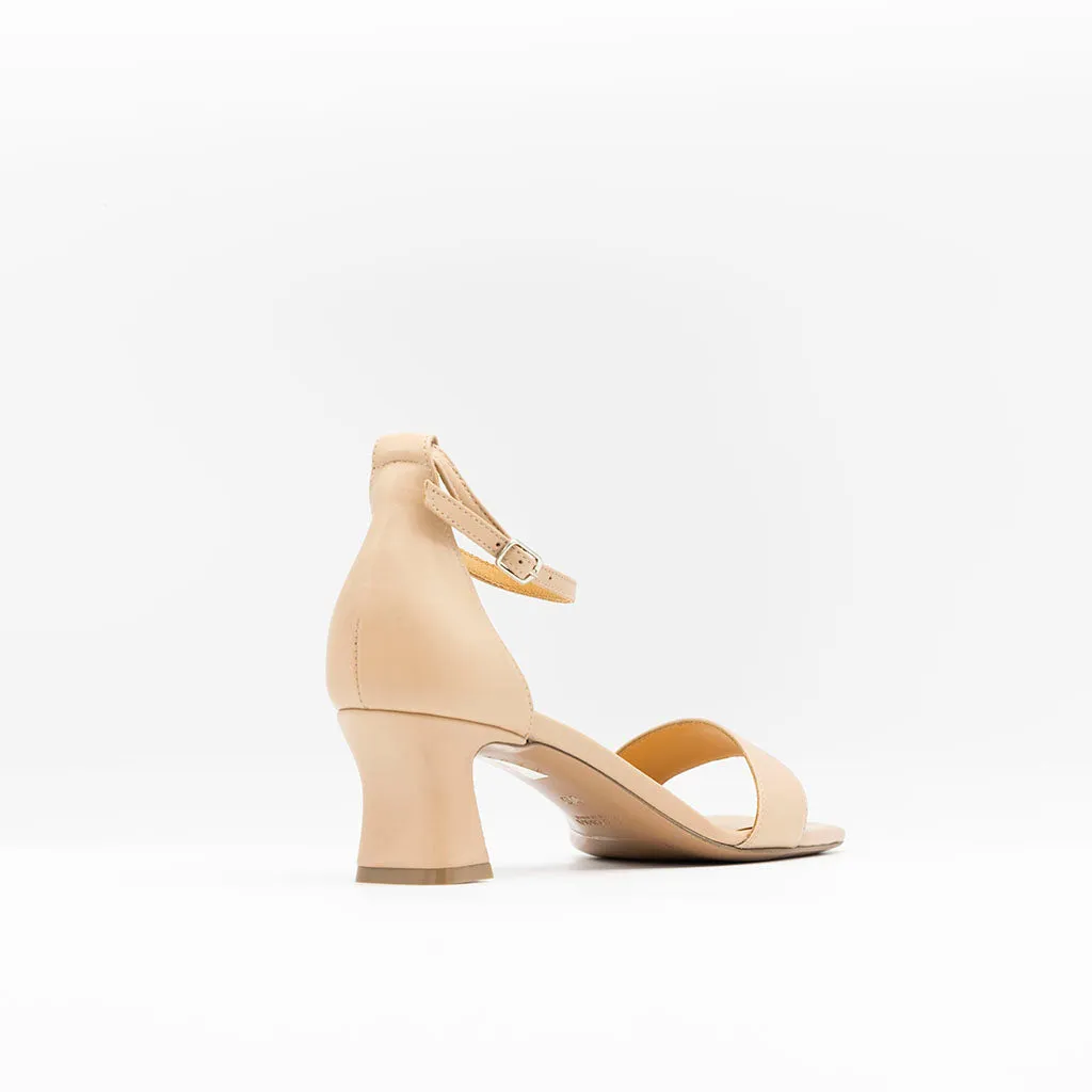 Mid-Heeled Beige Leather Sandals