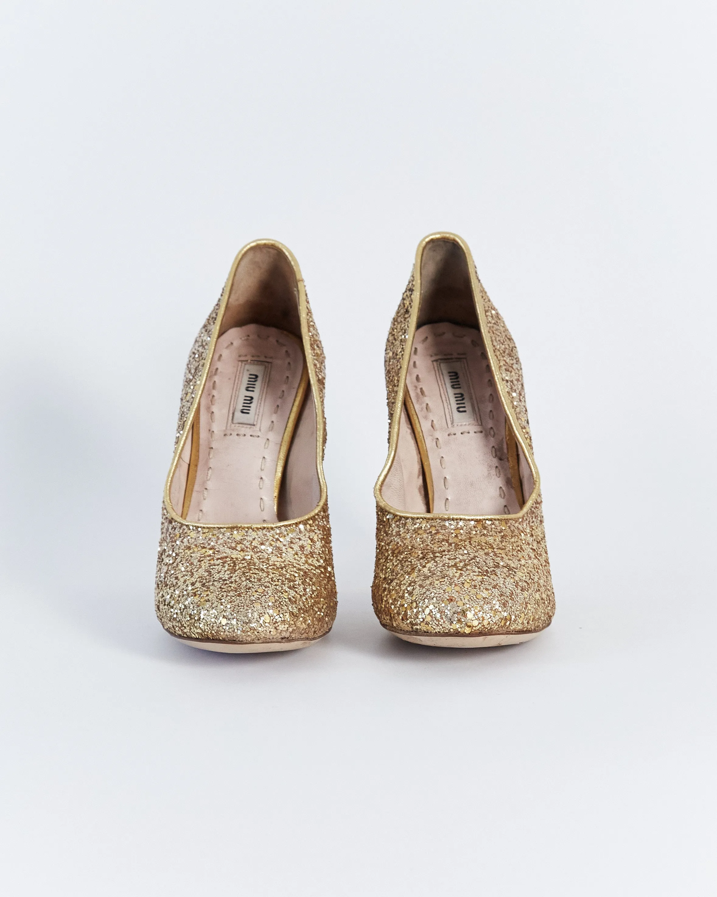 Miu Miu glitter curved heel pumps, gold, 37