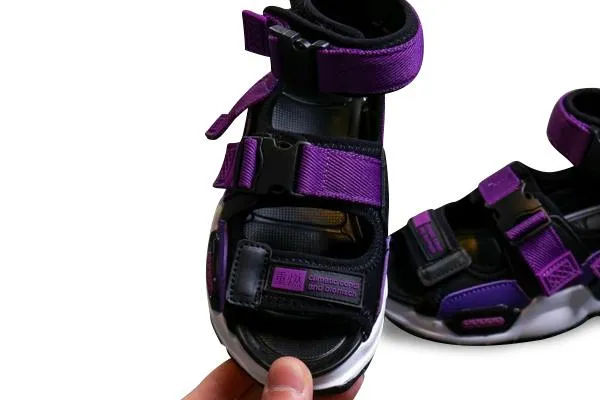 MOF Kids buckle detail sandals