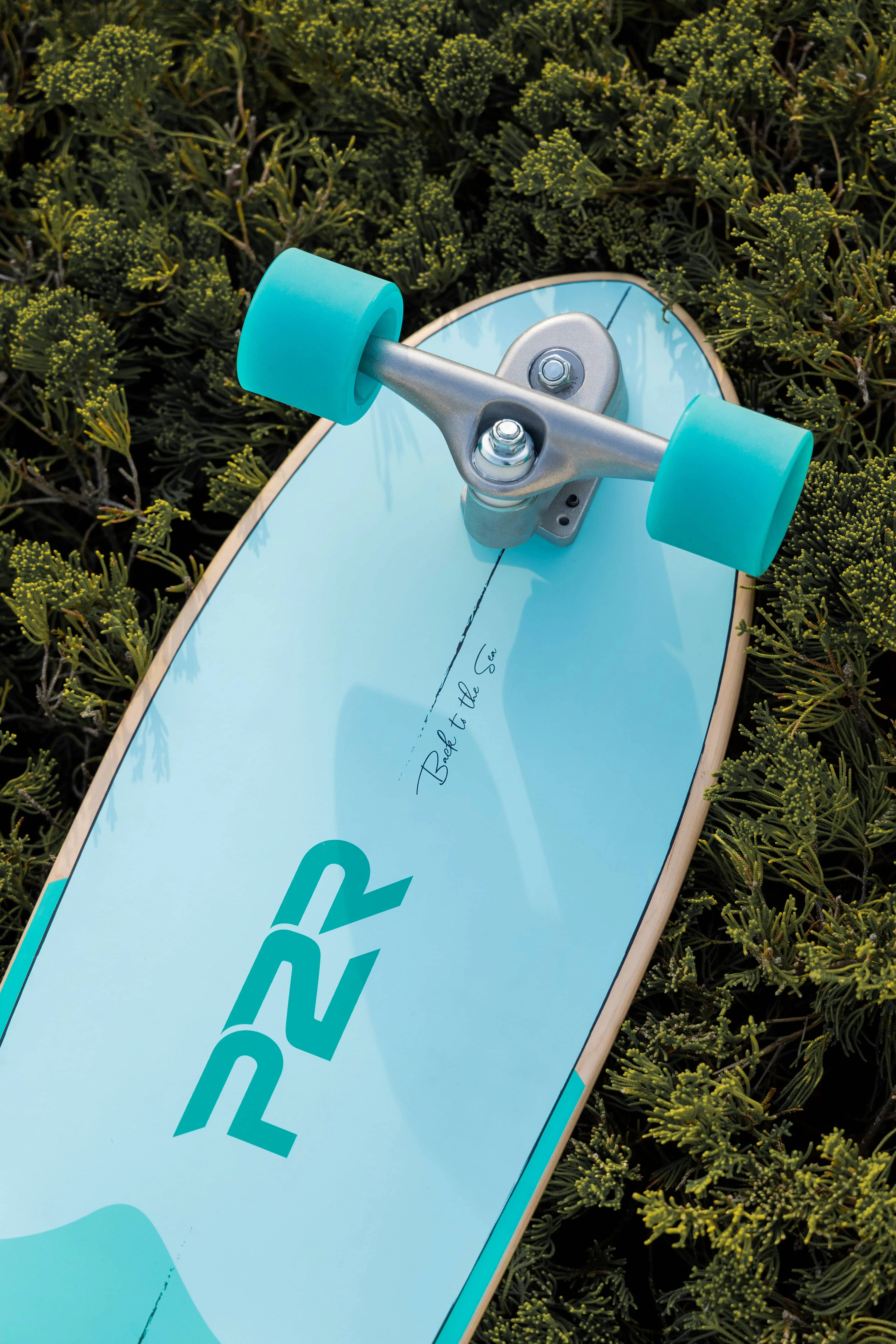 P2R SEA-5 Surf Skateboard with Carving Truck