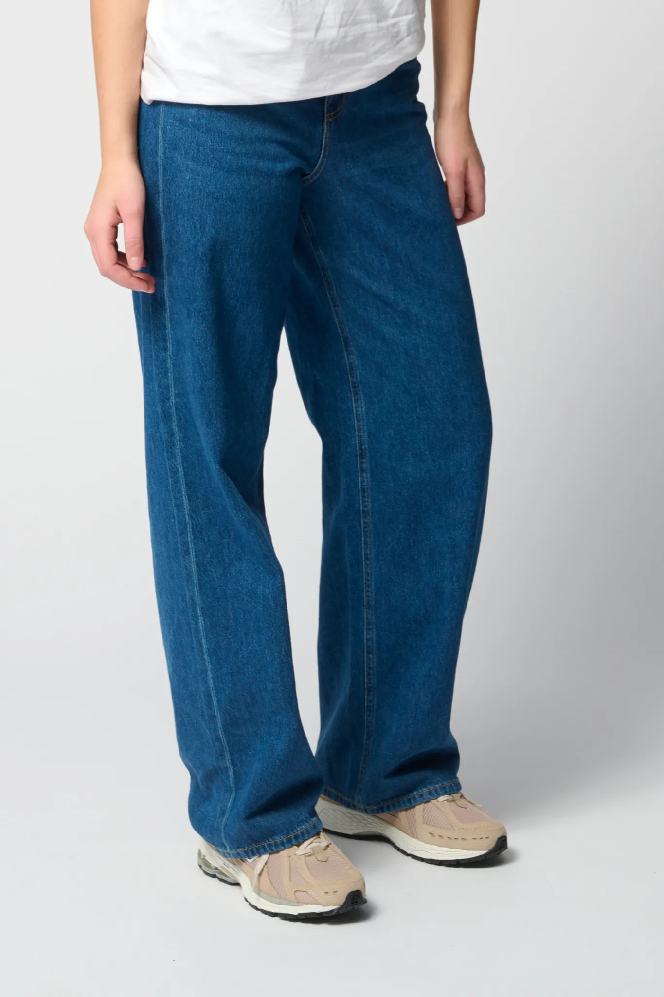 Performance Wide Jeans - Medium Blue Denim