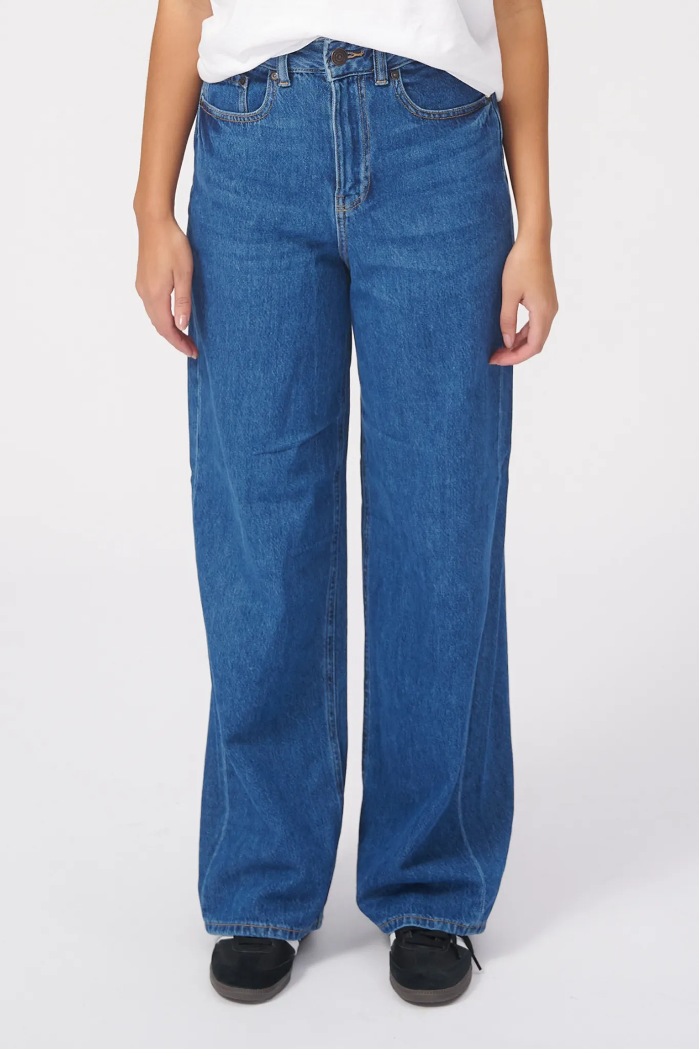 Performance Wide Jeans - Medium Blue Denim