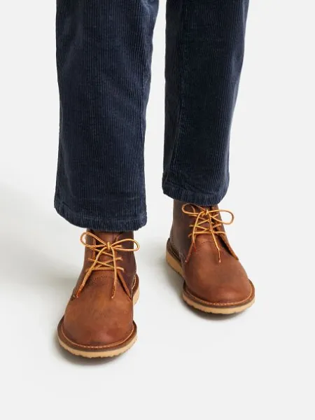 RED WING MEN'S CHUKKA WEEKENDER LEATHER BOOTS