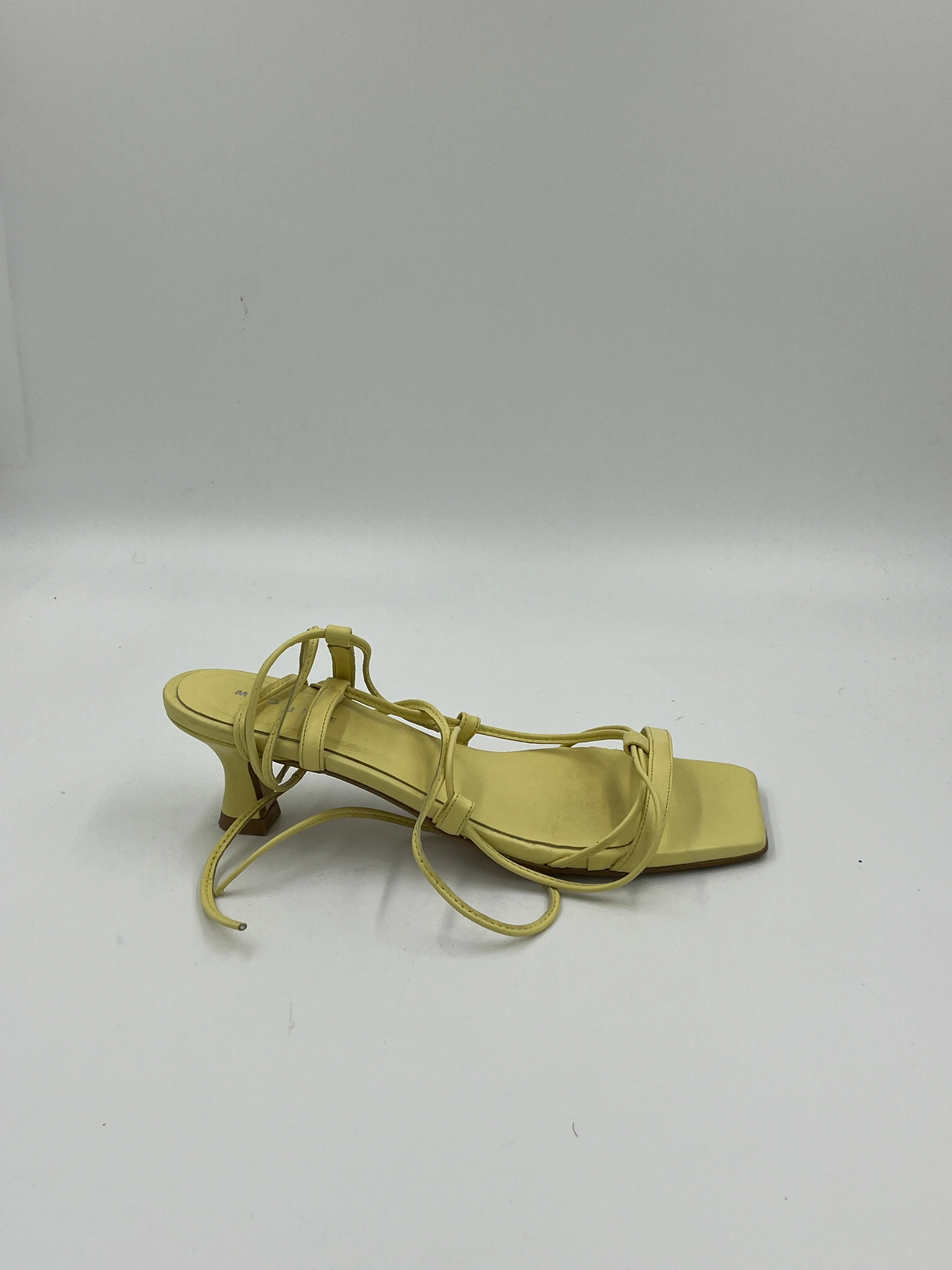 Second Hand Livia Banana Heel 37