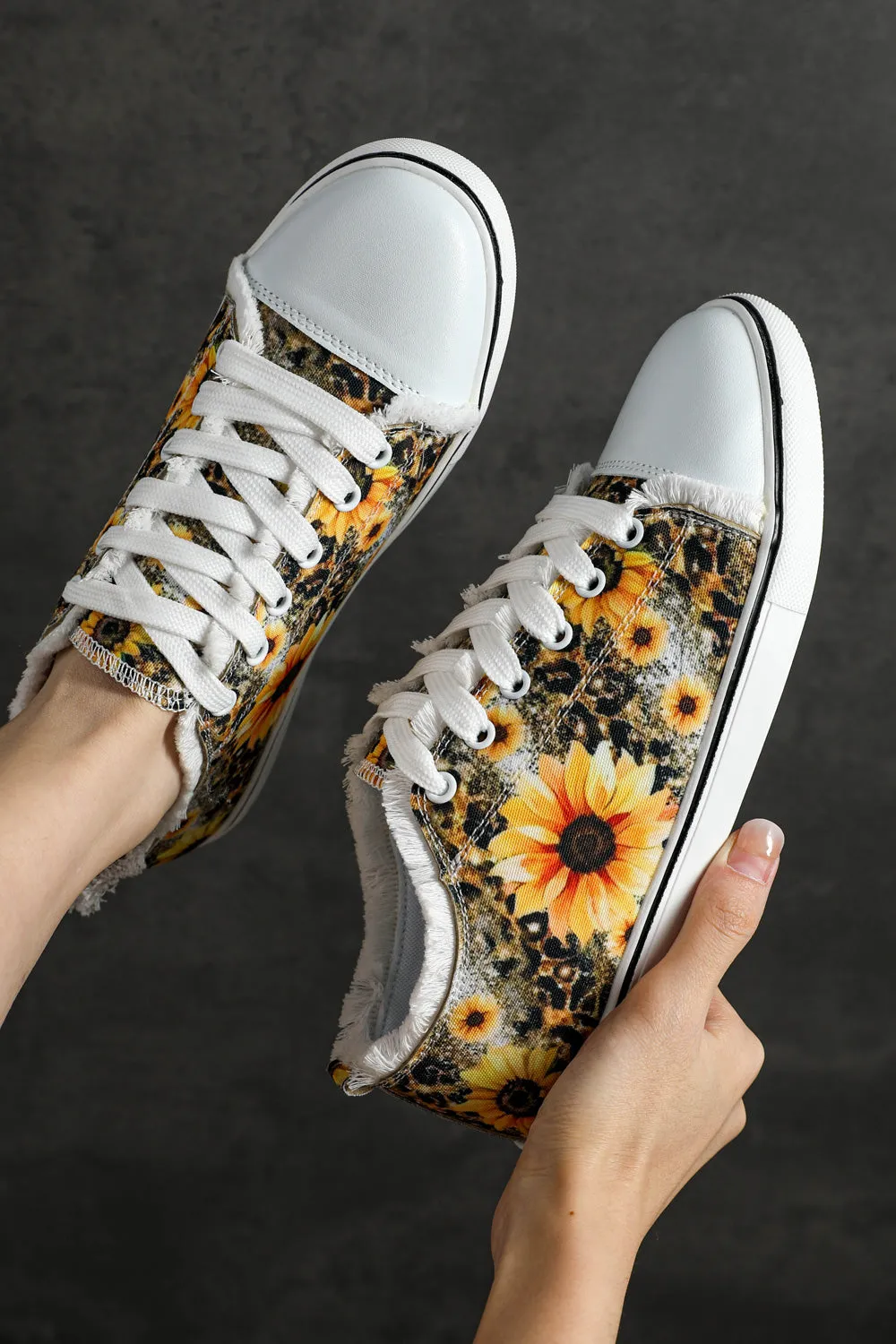 Women's Sunflower Print Slip On Canvas Shoes